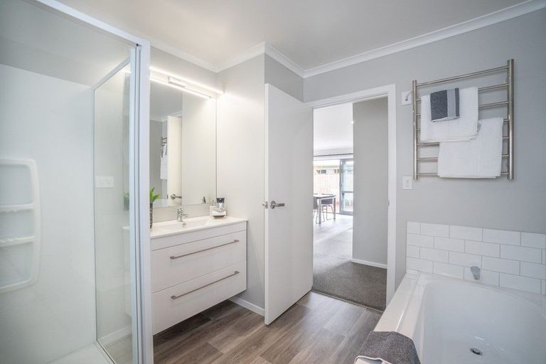 Photo of property in 227b Botanical Road, Takaro, Palmerston North, 4412