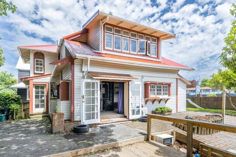 Photo of property in 151 Powderham Street, New Plymouth, 4310