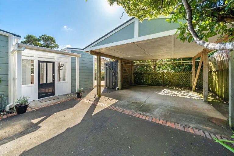 Photo of property in 41 Messines Road, Karori, Wellington, 6012