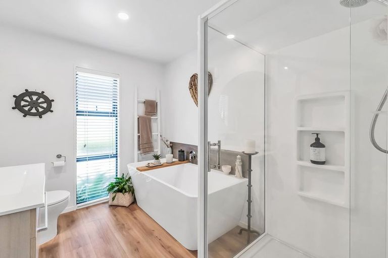 Photo of property in 17 Burrow Street, Rolleston, 7614