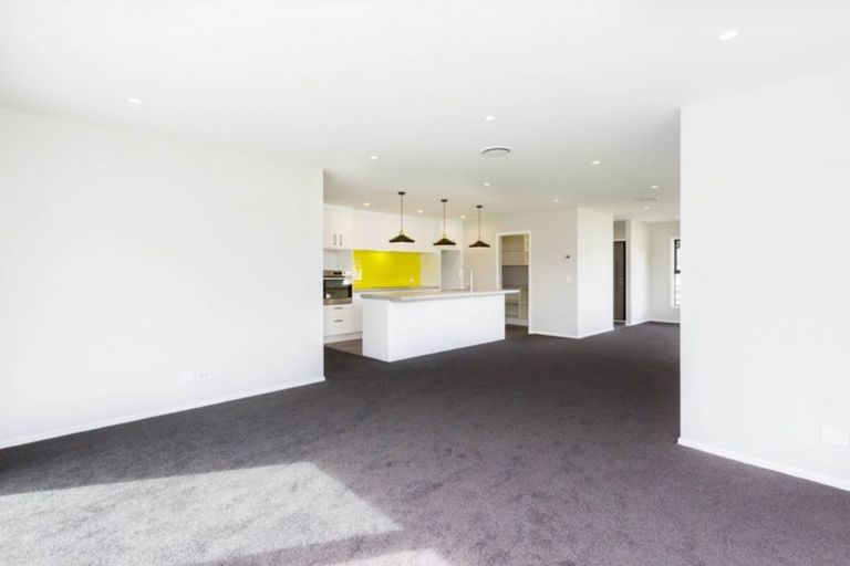 Photo of property in 22 Filmer Crescent, Wallaceville, Upper Hutt, 5018