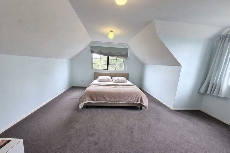 Photo of property in 19 Miriam Corban Heights, Henderson, Auckland, 0612