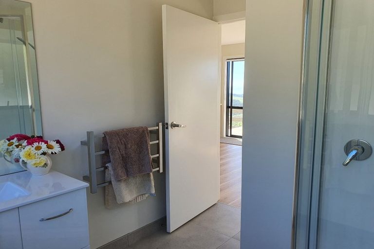 Photo of property in 185 West Road, Kaukapakapa, 0873