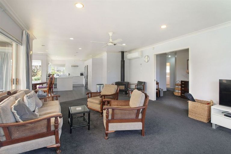 Photo of property in 1 Waimanawa Lane, Waiuku, 2123