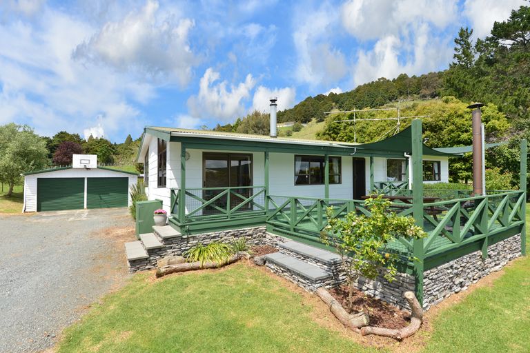 Photo of property in 574 Crane Road, Kauri, Kamo, 0185
