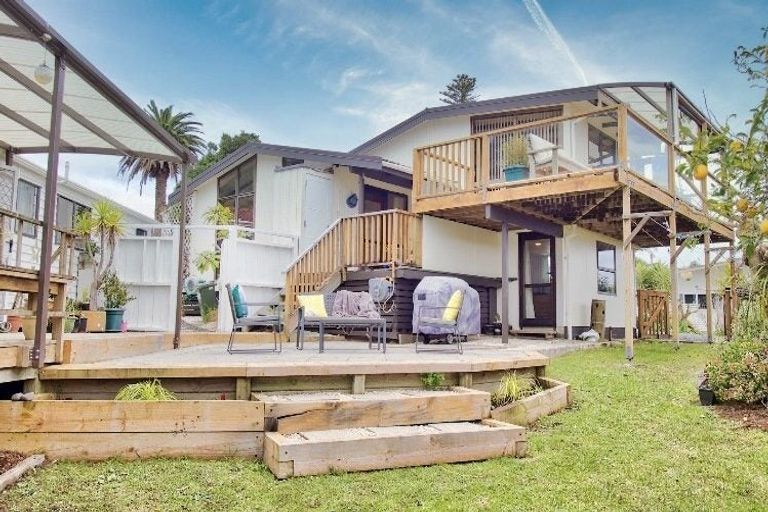 Photo of property in 22 Norfolk Avenue, Whangarei Heads, Whangarei, 0174