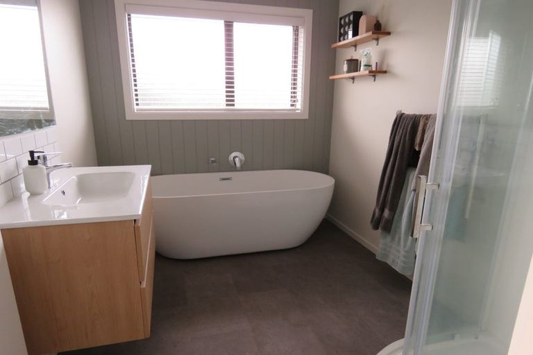 Photo of property in 28 Chedworth Avenue, Bishopdale, Christchurch, 8053