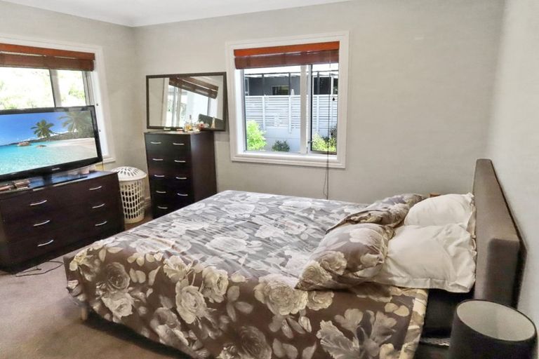 Photo of property in 8 Mccarthy Grove, Clouston Park, Upper Hutt, 5018