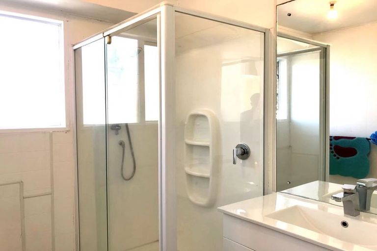 Photo of property in 53 Dissmeyer Drive, Clover Park, Auckland, 2019