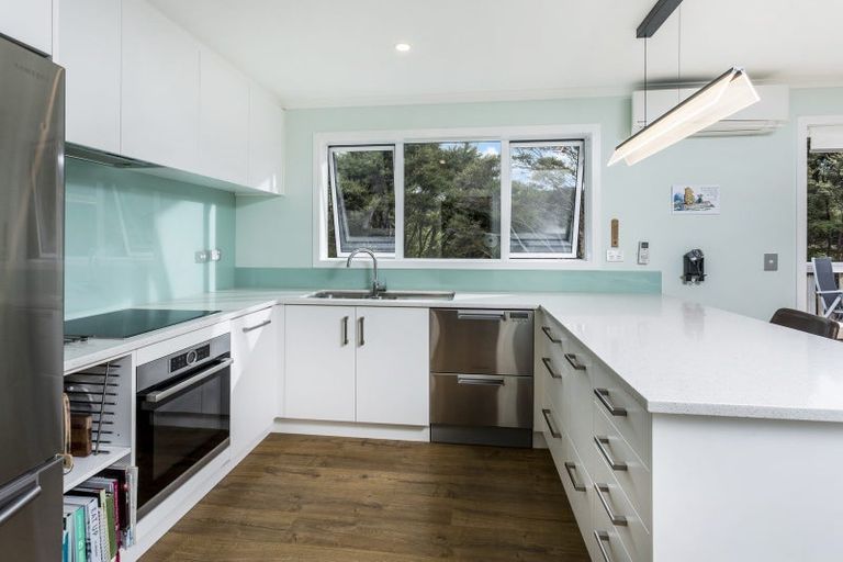 Photo of property in 339a Glenvar Road, Long Bay, Auckland, 0630