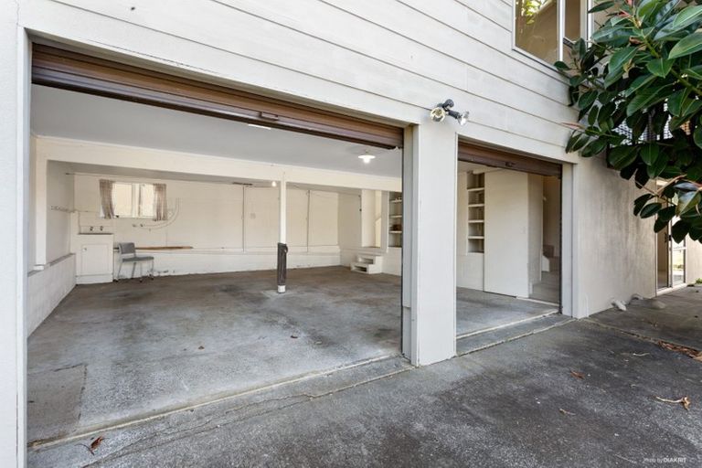 Photo of property in 9 Elmira Place, Browns Bay, Auckland, 0630