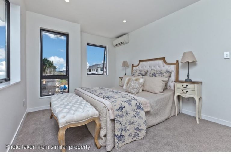 Photo of property in 128 Mcclymonts Road, Oteha, Auckland, 0632