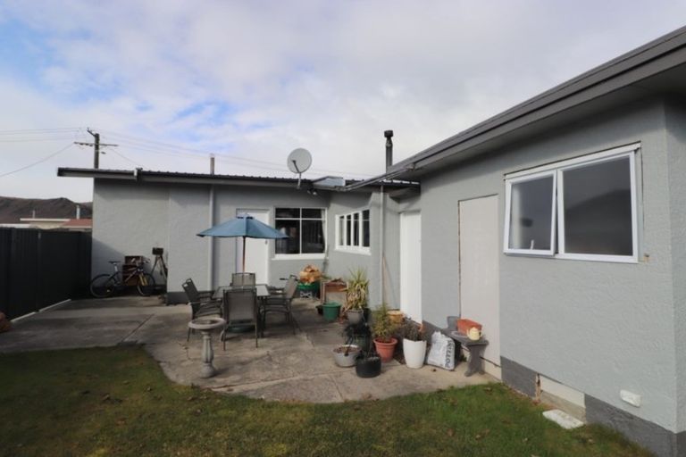 Photo of property in 22 Simmonds Street, Alexandra, 9320