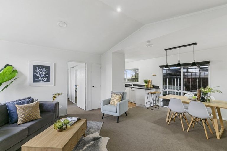 Photo of property in 20 Kentwood Drive, Woodridge, Wellington, 6037