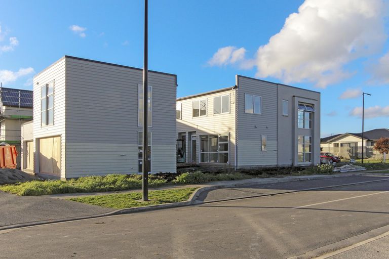 Photo of property in 10a Hollowout Street, Takanini, 2112