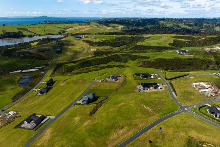 Photo of property in 28 Hurihuri Road, Okura Bush, Silverdale, 0794