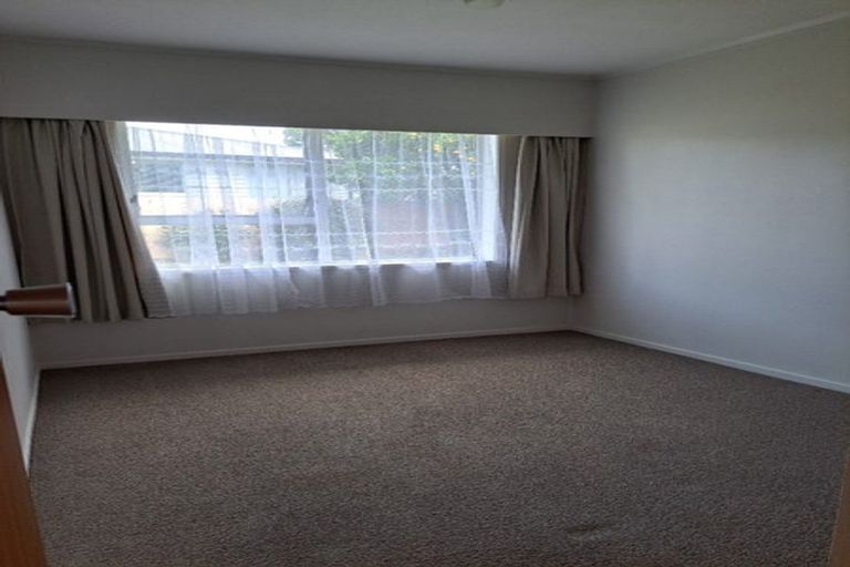Photo of property in 2/11 Ashdown Place, Pahurehure, Papakura, 2113