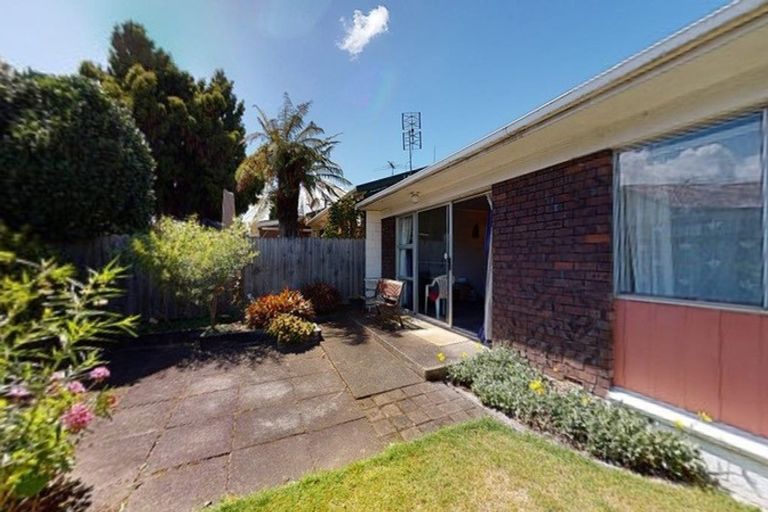 Photo of property in 3/82 Porchester Road, Papakura, 2110