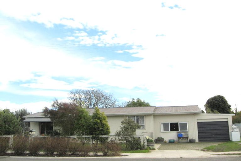 Photo of property in 69 Ferry Road, Clive, 4102