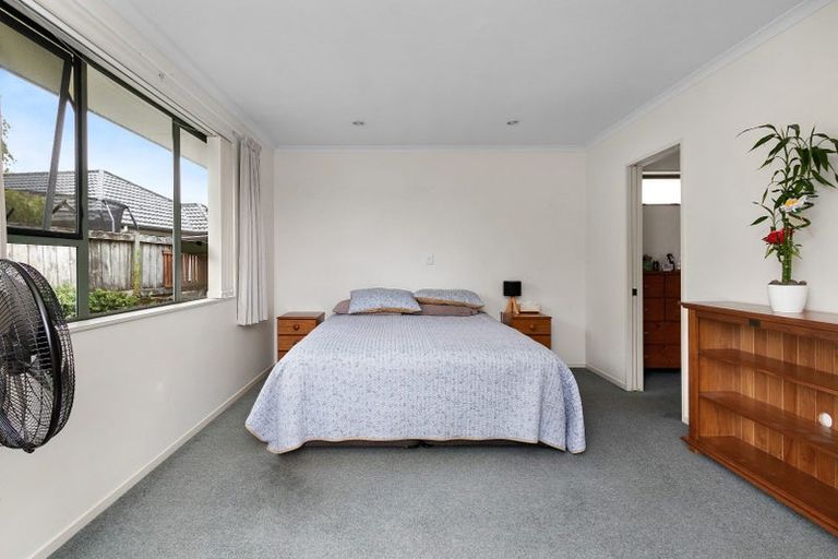 Photo of property in 12 Greenough Place, Rototuna, Hamilton, 3210