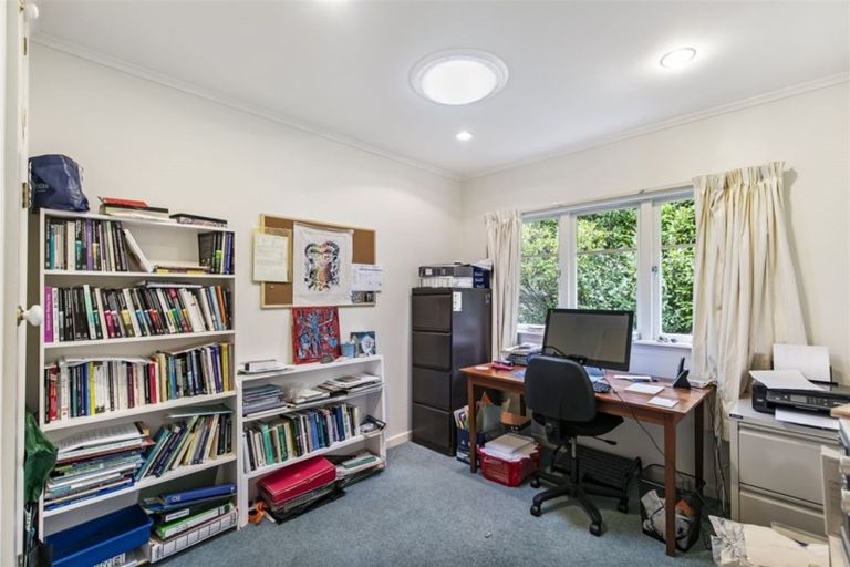 Photo of property in 79 Balmain Road, Birkenhead, Auckland, 0626