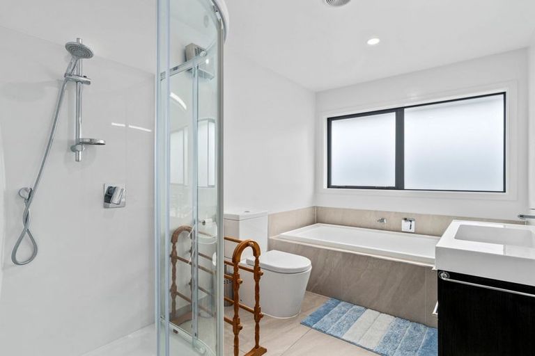 Photo of property in 13 Brewster Crescent, Lake Hawea, Wanaka, 9382