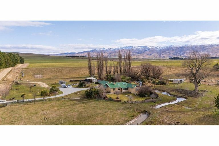 Photo of property in 49 Clouston Road, Omakau, 9376