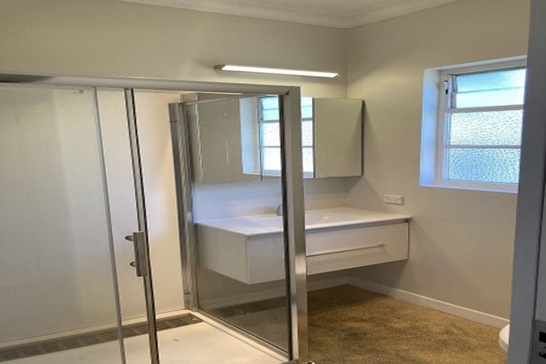 Photo of property in 43 Seyton Street, Stratford, 4332