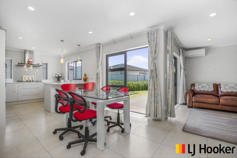 Photo of property in 3 Manene Street, Wattle Downs, Auckland, 2103