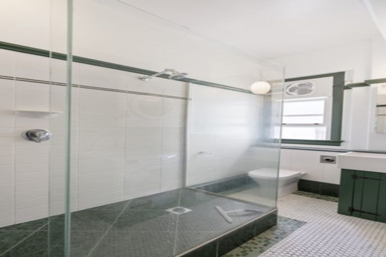 Photo of property in Westminster Court, 1b/5 Parliament Street, Auckland Central, Auckland, 1010