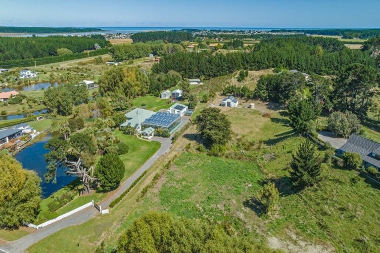 Photo of property in 35 Wylie Road, Foxton Beach, Foxton, 4891