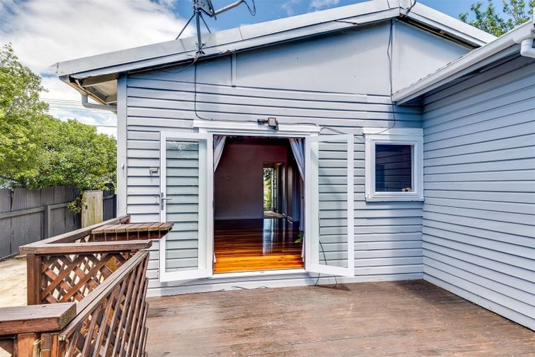 Photo of property in 80 Meeanee Quay, Westshore, Napier, 4110