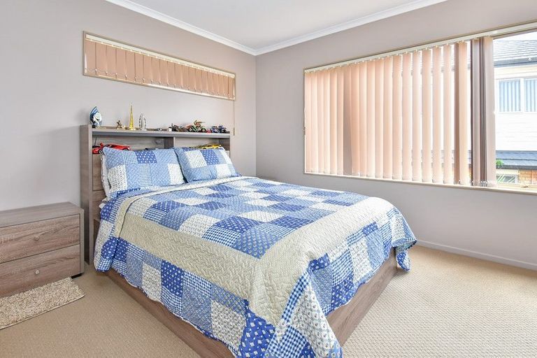 Photo of property in 27 Crossandra Drive, Mangere, Auckland, 2022