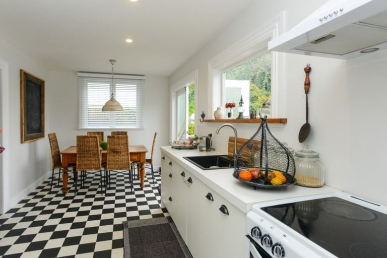 Photo of property in 3 Paradise Road, Napier South, Napier, 4110