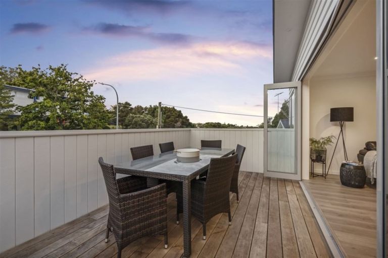 Photo of property in 9a Clematis Avenue, Murrays Bay, Auckland, 0630