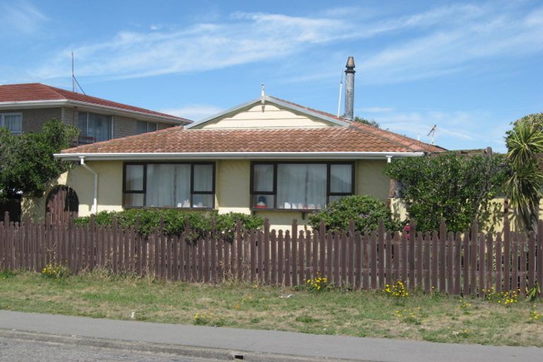 Photo of property in 486 Marine Parade, South New Brighton, Christchurch, 8062