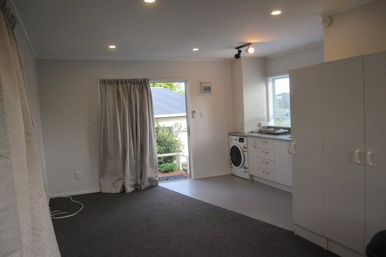 Photo of property in 11 Babington Place, Torbay, Auckland, 0630