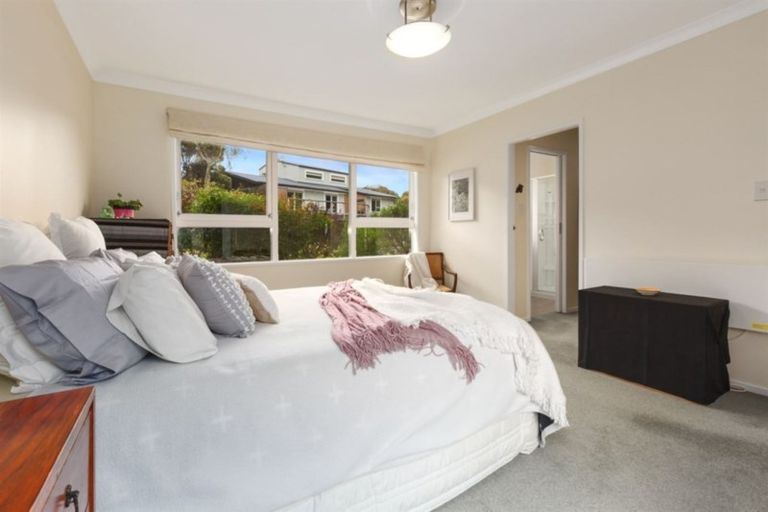 Photo of property in 7 Oak Avenue, Paremata, Porirua, 5024