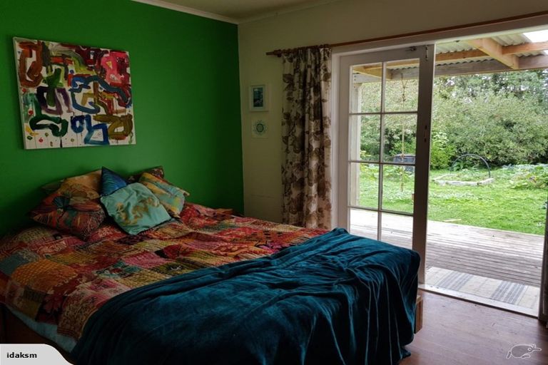 Photo of property in 12a Carthew Street, Okato, 4335