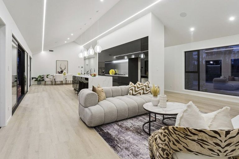 Photo of property in 1 Piwari Lane, Taupaki, 0782