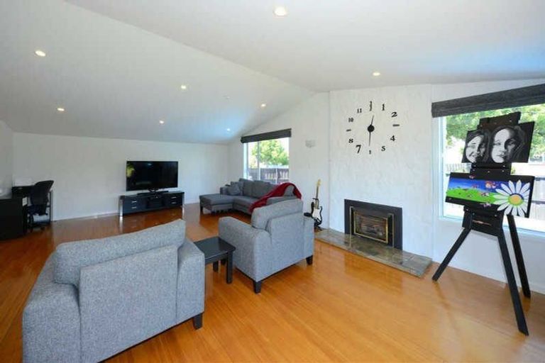 Photo of property in 1 Yardley Street, Avonhead, Christchurch, 8042