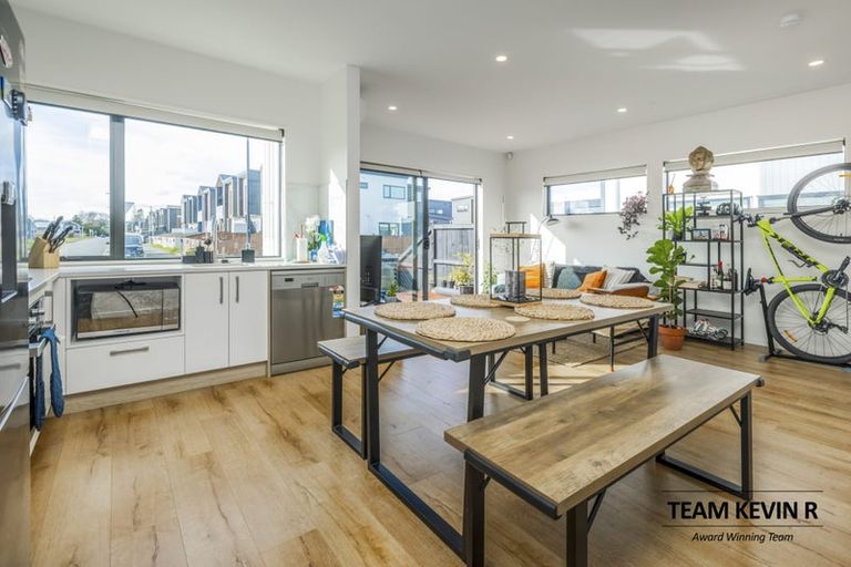 Photo of property in 41 John Gray Street, Papakura, 2110