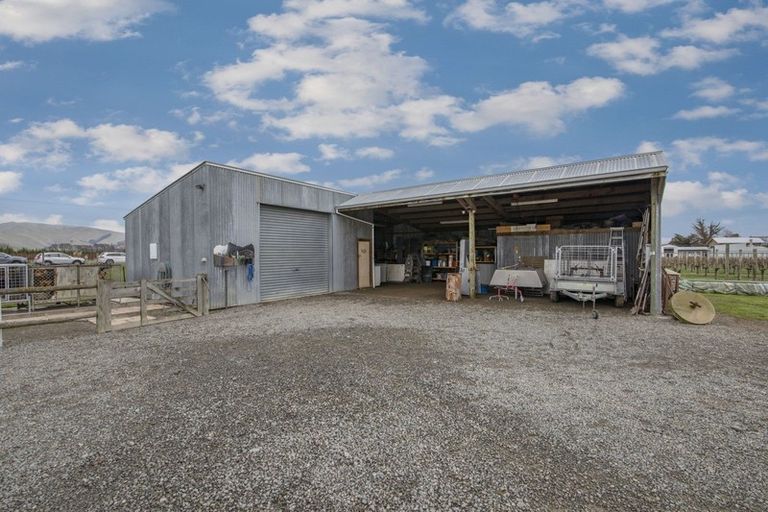 Photo of property in 325 Swamp Road, Dillons Point, Blenheim, 7273