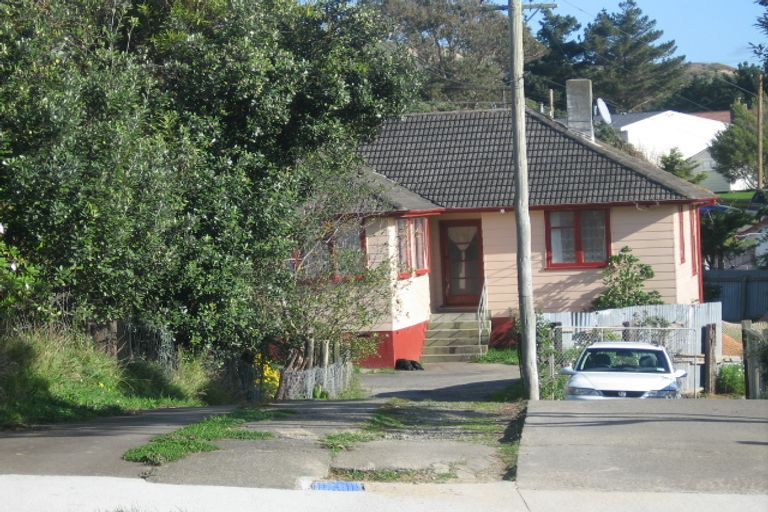 Photo of property in 44 Aberfeldy Street, Cannons Creek, Porirua, 5024