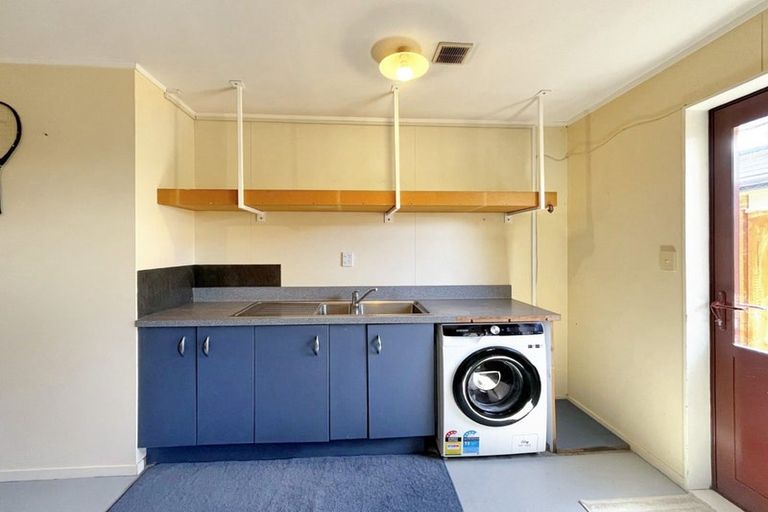 Photo of property in 10 Branigan Parade, Kelvin Grove, Palmerston North, 4414