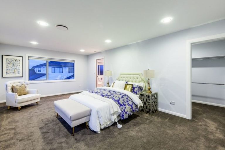 Photo of property in 20 Bridget Court, Red Beach, 0932