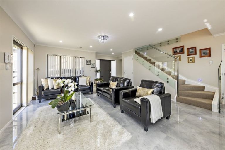 Photo of property in 6 Deepak Lane, Papatoetoe, Auckland, 2025