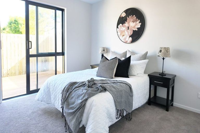 Photo of property in 6/684 Te Atatu Road, Te Atatu Peninsula, Auckland, 0610