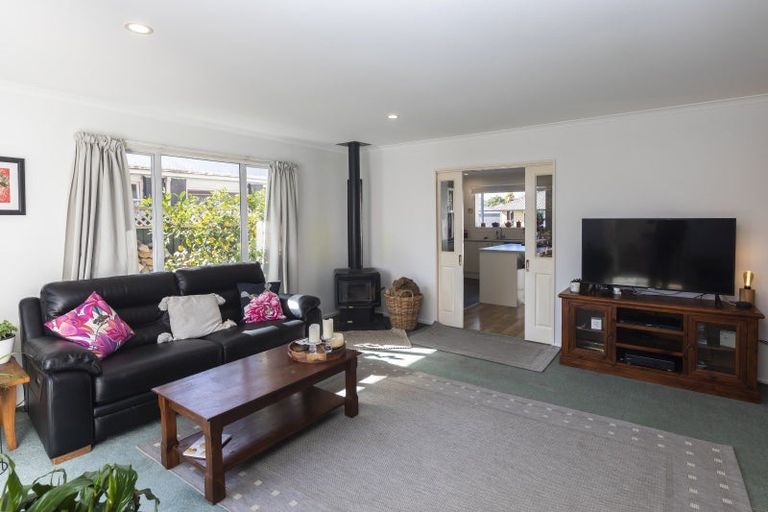 Photo of property in 30a Shannon Place, Belfast, Christchurch, 8051