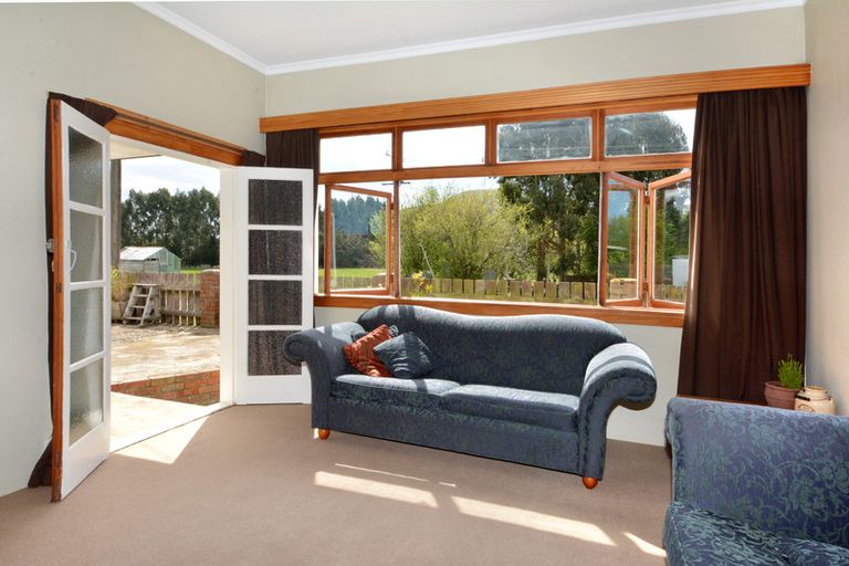 Photo of property in 56 Goodwood Road, Goodwood, Palmerston, 9481